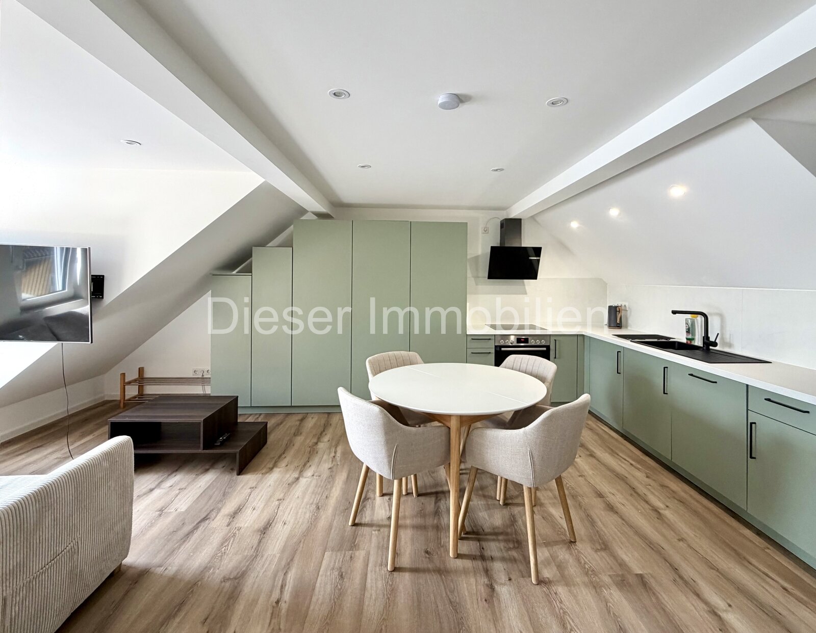 Stilvoll möbliertes Apartment – Wohnen mit Komfort in Hanau Klein-Auheim Stilvoll möbliertes Apartment – Wohnen mit Komfort in Hanau Klein-Auheim